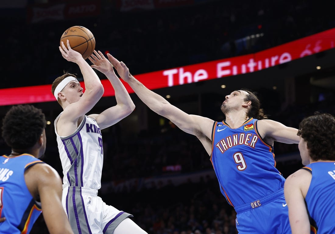 Kings offense shines again in win over Thunder