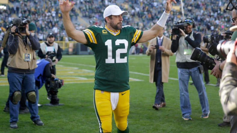 aaron rodgers traded to the las vegas raiders