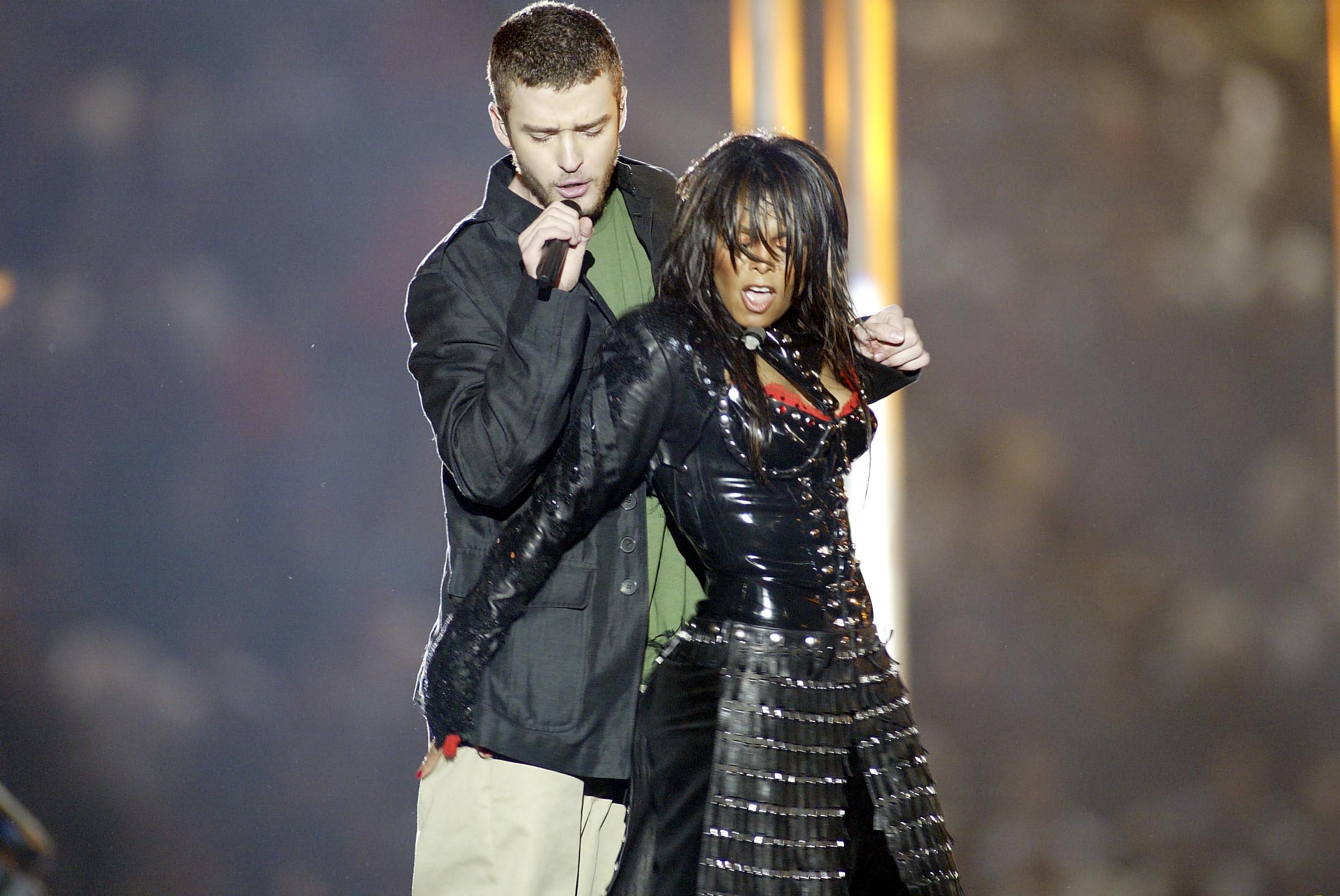 Worst super bowl halftime shows.