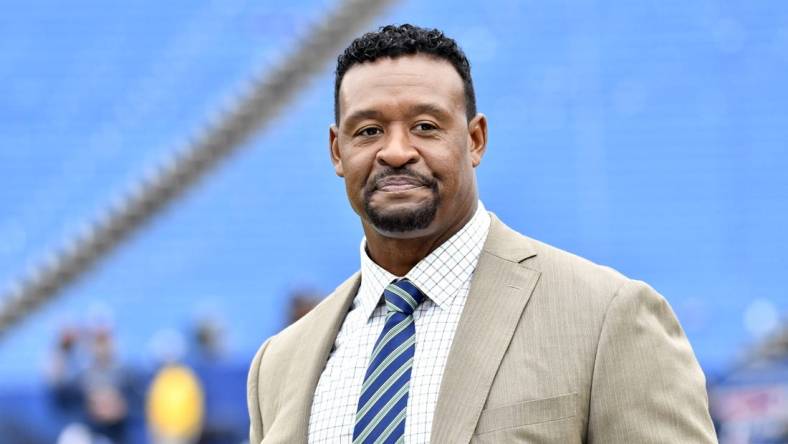 Sep 29, 2019; Orchard Park, NY, USA; New England Patriots former player and current NFL Network analyst Willie McGinest on the field prior to a game between the Buffalo Bills and the New England Patriots at New Era Field. Mandatory Credit: Mark Konezny-USA TODAY Sports