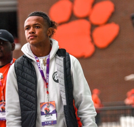 Jadyn Davis of Providence Day High School visits before the game with NC State at Memorial Stadium in Clemson, South Carolina Saturday, October 1, 2022.

Ncaa Football Clemson Football Vs Nc State Wolfpack