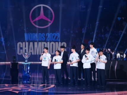 Nov 5, 2022; San Francisco, California, USA; DRX on stage after winning the League of Legends World Championships against T1 at Chase Center. Mandatory Credit: Kelley L Cox-USA TODAY Sports