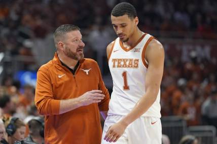 Nov 7, 2022; Austin, Texas, USA; Texas Longhorns head coach Chris Beard talks with forward Dylan Disu (1) during the first half against the Texas-El Paso Miners at Moody Center. Mandatory Credit: Scott Wachter-USA TODAY Sports