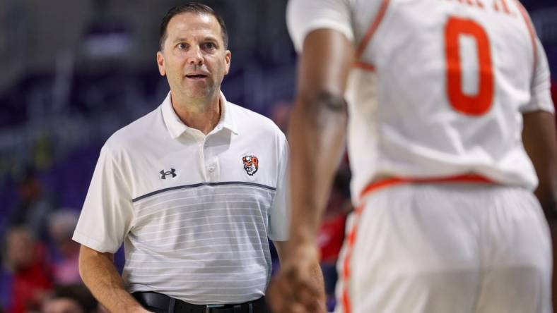 Nov 23, 2022; Fort Myers, Florida, USA;  Sam Houston State Bearkats head coach Jason Hooten looks on from the bench in the second half against the South Dakota Coyotes during the Fort Myers Tip-Off Palms Division championship game at Suncoast Credit Union Arena. Mandatory Credit: Nathan Ray Seebeck-USA TODAY Sports