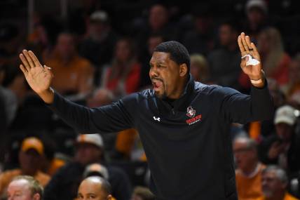 Austin Peay head coach Nate James yells to players during a NCAA college basketball game between the Tennessee Vols and the Austin Peay Governors in Knoxville, Tenn. on Wednesday, December 21, 2022.

Volsaustinpeay1221 0319
