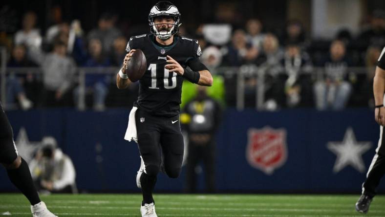 Dec 24, 2022; Arlington, Texas, USA; Philadelphia Eagles quarterback Gardner Minshew (10) in action during the game between the Dallas Cowboys and the Philadelphia Eagles at AT&T Stadium. Mandatory Credit: Jerome Miron-USA TODAY Sports