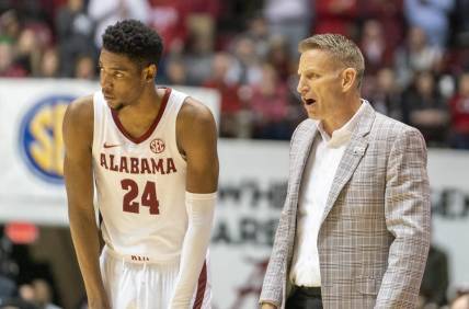 Jan 25, 2023; Tuscaloosa, Alabama, USA; Alabama Crimson Tide head coach Nate Oats talks to forward Brandon Miller (24) during the second half against Mississippi State Bulldogs at Coleman Coliseum. Mandatory Credit: Marvin Gentry-USA TODAY Sports