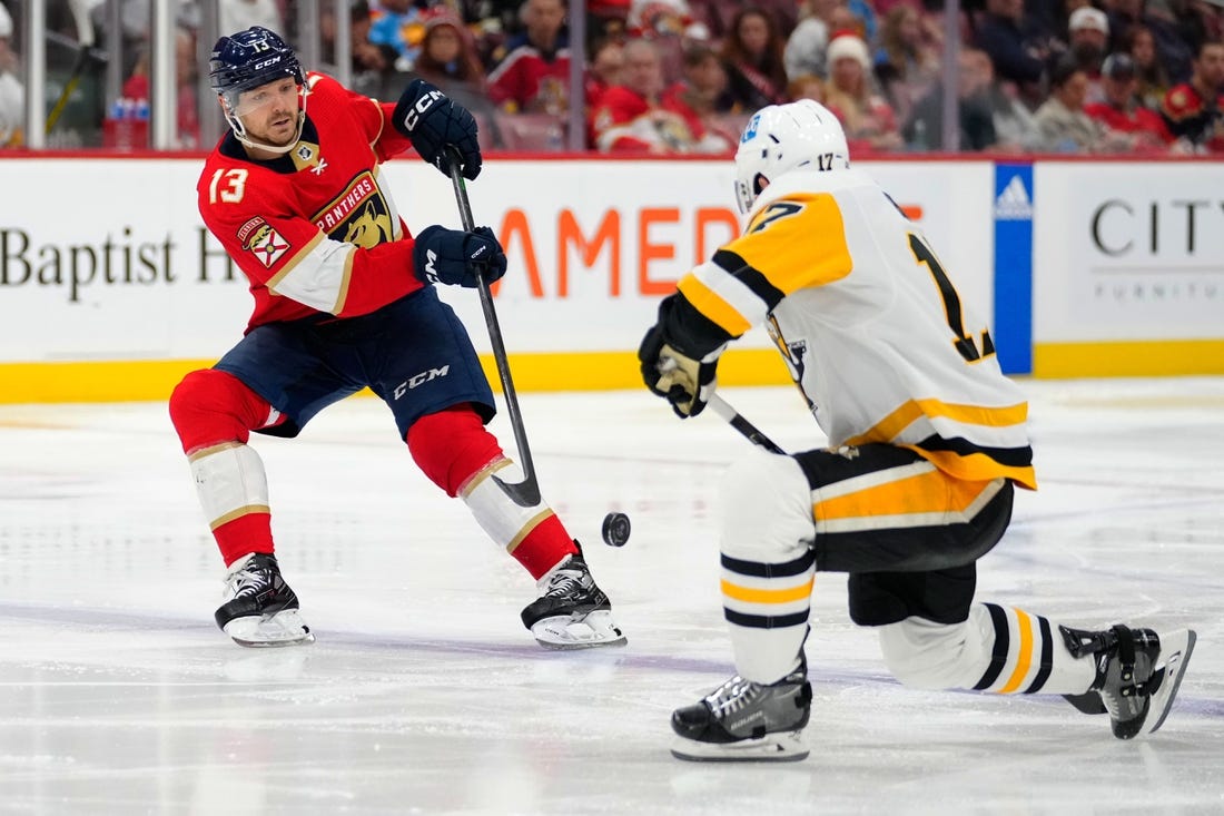 Bobrovsky makes 31 saves as Panthers beat Penguins 4-1