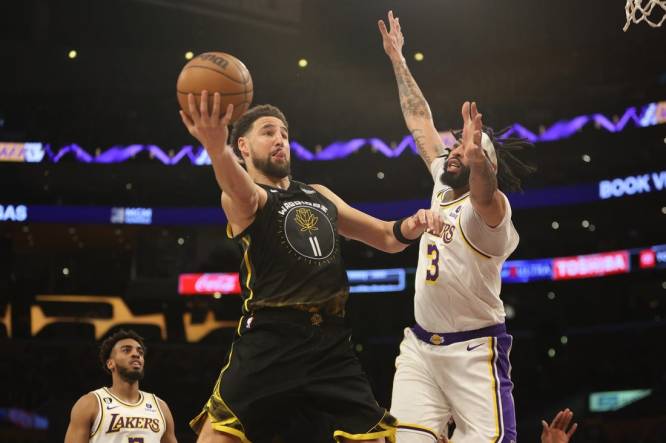 Anthony Davis leads Los Angeles Lakers past Steph Curry, Warriors