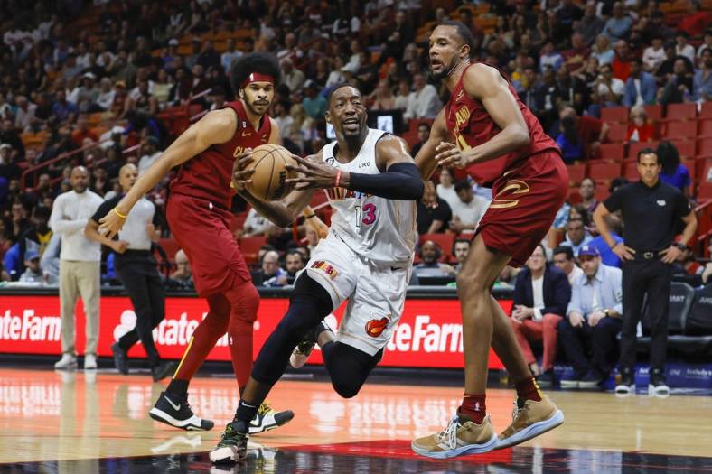 Cleveland Cavaliers center Jarrett Allen dunks against the Miami