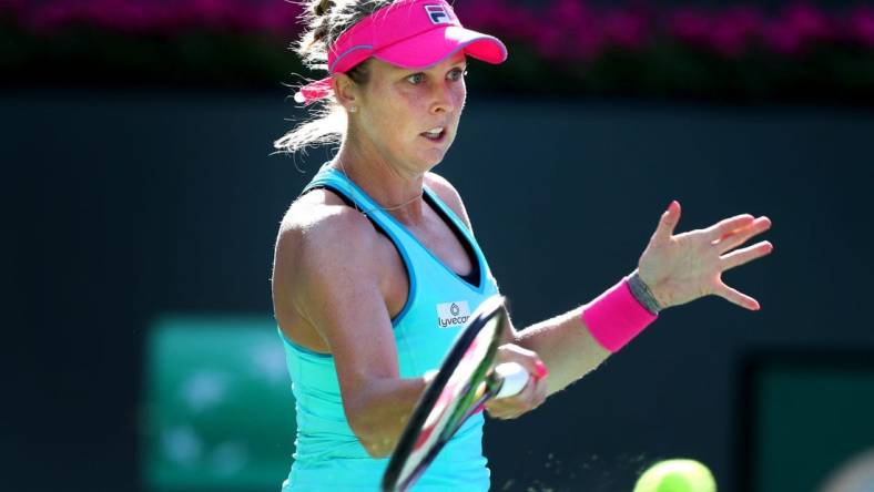 Shelby Rogers returns to Katie Volynets during the BNP Paribas Open at the Indian Wells Tennis Garden in Indian Wells, Calif., on Wednesday, March 8, 2023. Rogers advances to round two.

Bnp Paribas 2023 Day 3 Rogers Defeats Volynets5404