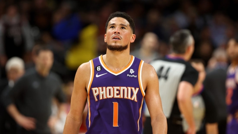 NBA roundup: Kevin Durant sits, Devin Booker carries Suns