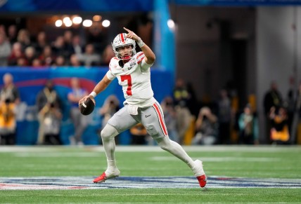 2023 NFL mock draft: Chicago Bears trade down multiple times, QBs fill top 10