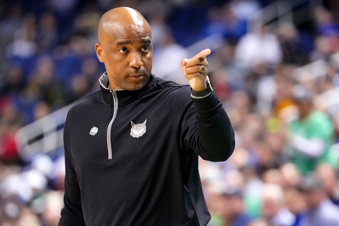 Kennesaw State Owls head coach Amir Abdur-Rahim instructs the team in the first half of a first-round college basketball game between the Kennesaw State Owls and the Xavier Musketeers in the NCAA Tournament, Friday, March 17, 2023, at Greensboro Coliseum in Greensboro, N.C.

Ncaa Xavier Kennesaw State Basketball March 17 0033