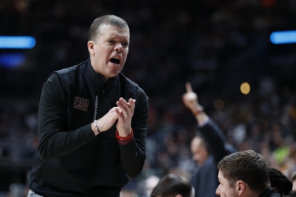 Mar 19, 2023; Columbus, OH, USA; Fairleigh Dickinson Knights head coach Tobin Anderson coaches in the first half against the Florida Atlantic Owls at Nationwide Arena. Mandatory Credit: Joseph Maiorana-USA TODAY Sports