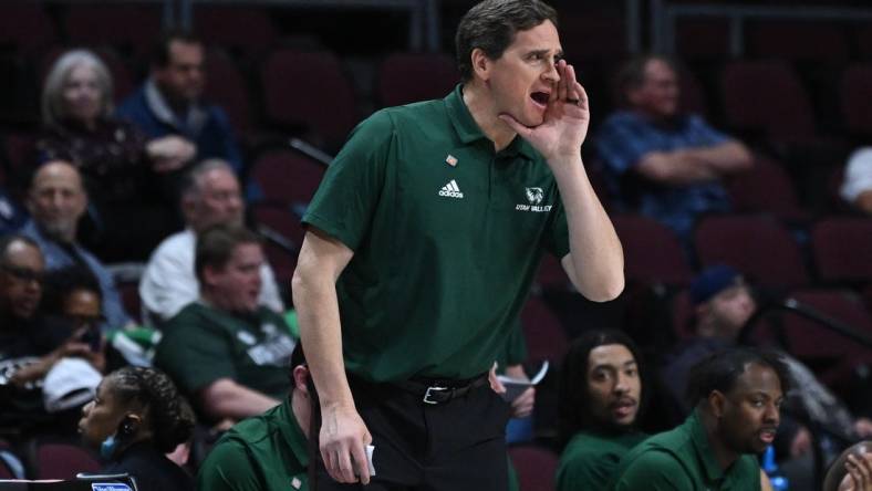 Mar 28, 2023; Las Vegas, Nevada, USA; Utah Valley Wolverines head coach Mark Madsen calls to his team in the second half against the UAB Blazers at Orleans Arena. Mandatory Credit: Candice Ward-USA TODAY Sports