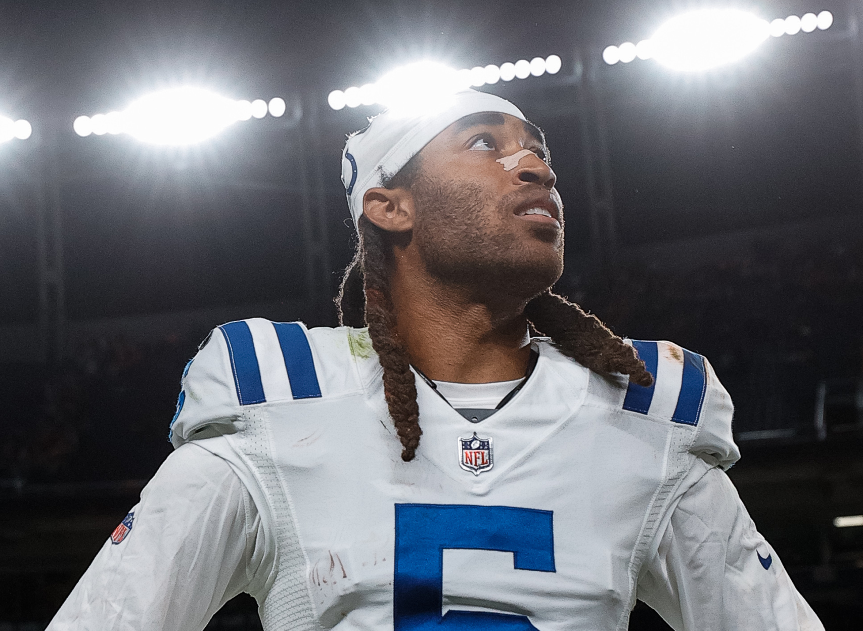 Indianapolis Colts trade CB Stephon Gilmore to Dallas Cowboys