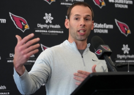 NFL insider believes Arizona Cardinals want to trade down, but it takes two to tango
