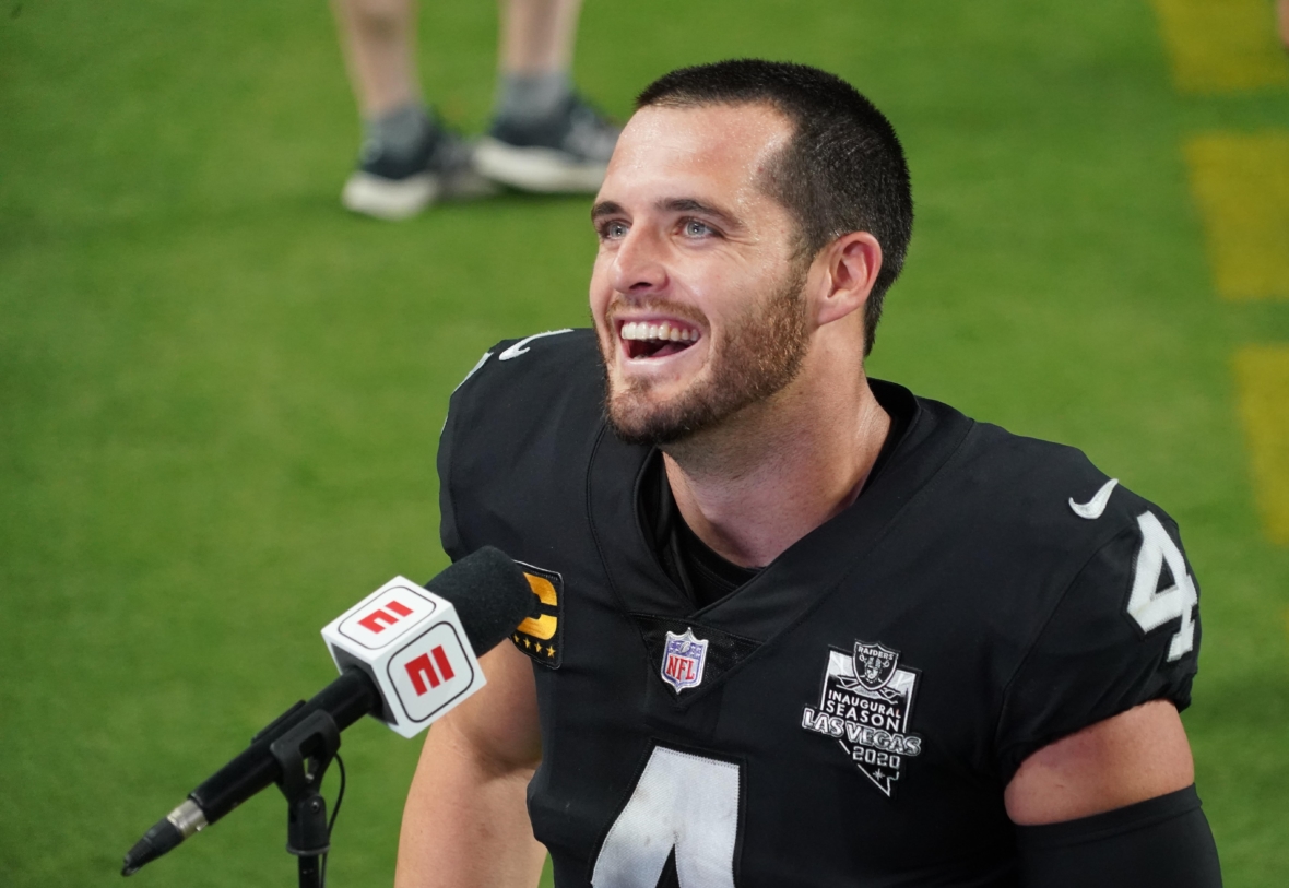 NFL insider believes Derek Carr will land with New Orleans Saints