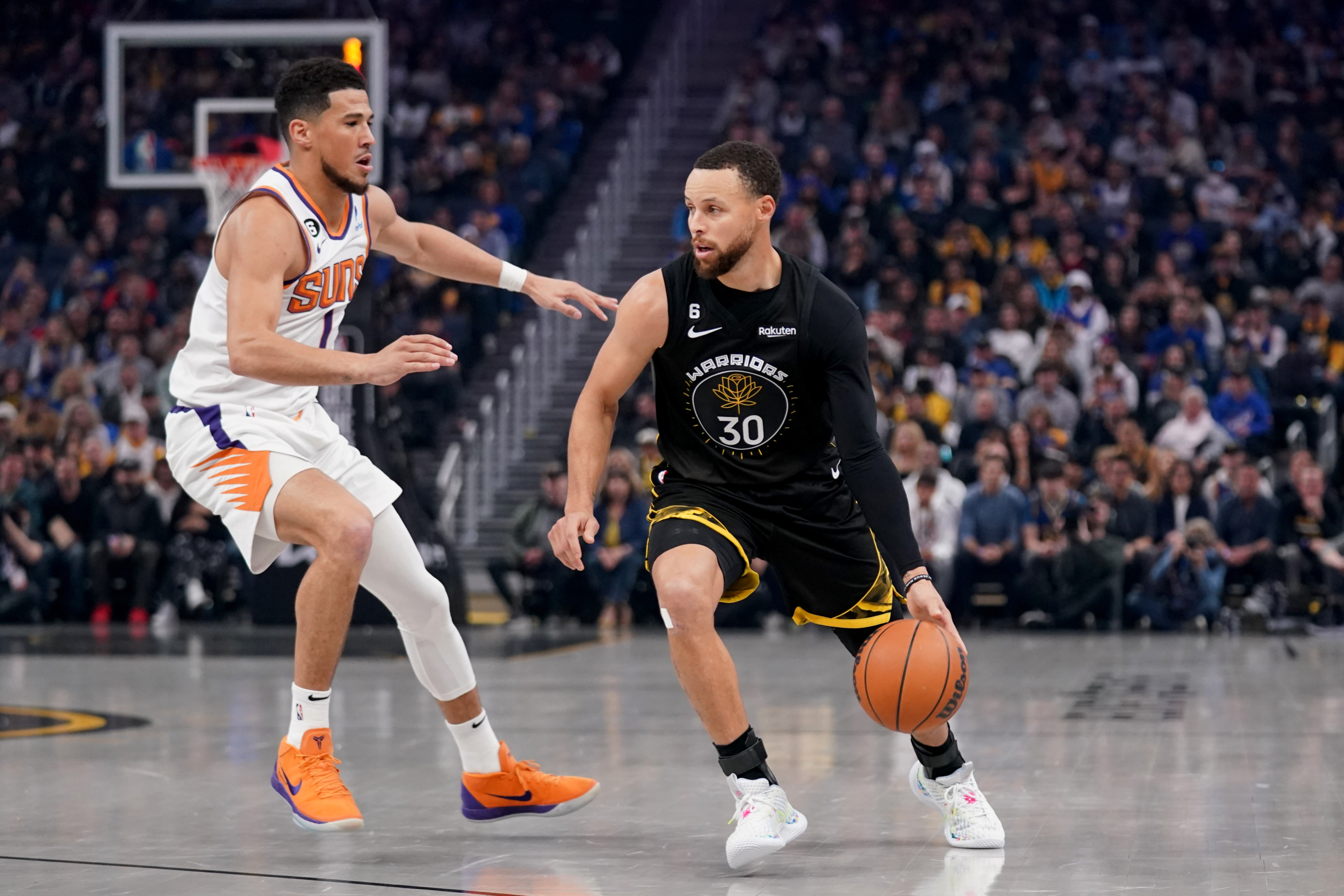 Top-selling jerseys: Stephen Curry and Devin Booker top best-sellers in 2023