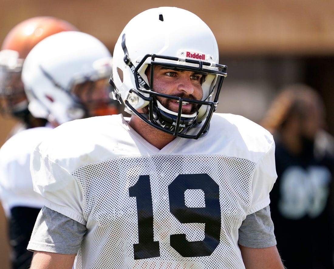 May 3, 2021; Mesa, Arizona, USA;  Arizona Rattlers quarterback Vincent Testaverde Jr. (19) during practice at Gene Autry Park Sports Complex. Mandatory Credit: Rob Schumacher-Arizona Republic

Football Arizona Rattlers