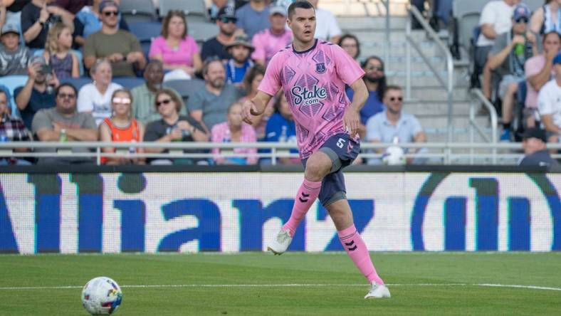 (File photo)  Everton defender Michael Keane (5) passes against Minnesota United in the first half at Allianz Field. Mandatory Credit: Matt Blewett-USA TODAY Sports