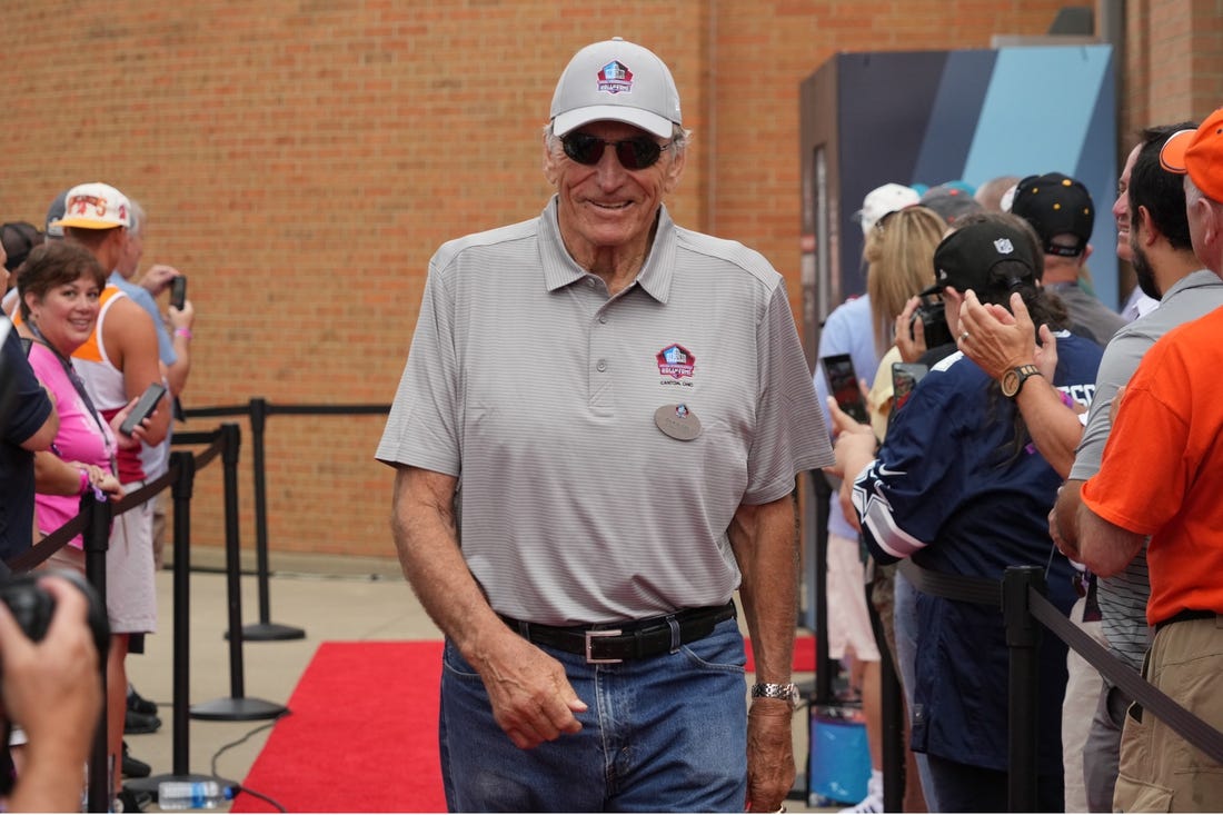 Aug 6, 2022; Canton, OH, USA; Dave Wilcox arrives on the red carpet during the Pro Football Hall of Fame Class of 2022 Enshrinement at Tom Benson Hall of Fame Stadium. Mandatory Credit: Kirby Lee-USA TODAY Sports