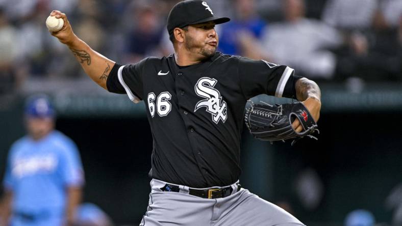 Aug 7, 2022; Arlington, Texas, USA; Chicago White Sox relief pitcher Jose Ruiz (66) pitches against the Texas Rangers during the ninth inning at Globe Life Field. Mandatory Credit: Jerome Miron-USA TODAY Sports