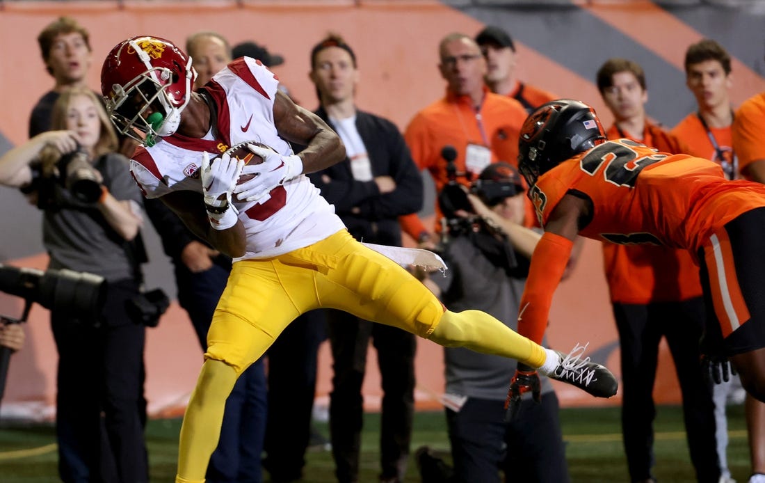 Sep 24, 2022; Corvallis, Oregon, USA;  USC Trojans wide receiver Jordan Addison (3) makes a catch for a touchdown against the Oregon State Beavers in the second half at Reser Stadium. The touchdown was the game winner as Trojans defeated Beavers 17-14. Mandatory Credit: Jaime Valdez-USA TODAY Sports