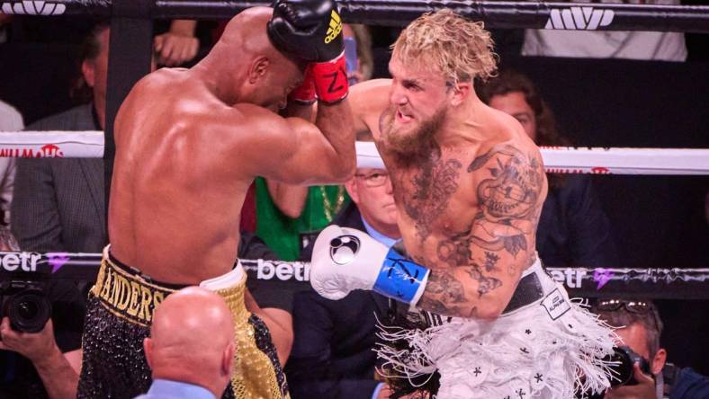 Jake Paul throws a punch at Anderson Silva during their match at Desert Diamond Arena in Glendale, on Saturday, Oct. 29, 2022.

Jake Paul V Anderson Silva