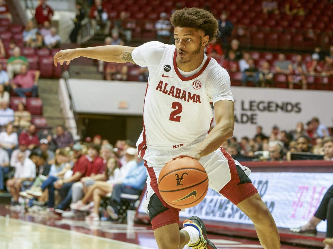 Nov 7, 2022; Tuscaloosa, Alabama, USA; Alabama Crimson Tide forward Darius Miles (2) controls the ball against Longwood Lancers during first half at Coleman Coliseum. Mandatory Credit: Marvin Gentry-USA TODAY Sports