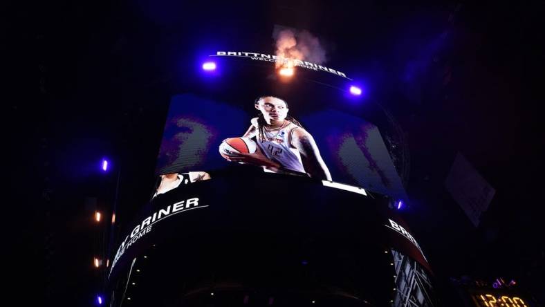 Dec 10, 2022; Chicago, Illinois, USA; The Chicago Bulls honor the return of Brittney Griner before a game against the Dallas Mavericks at United Center. Mandatory Credit: David Banks-USA TODAY Sports