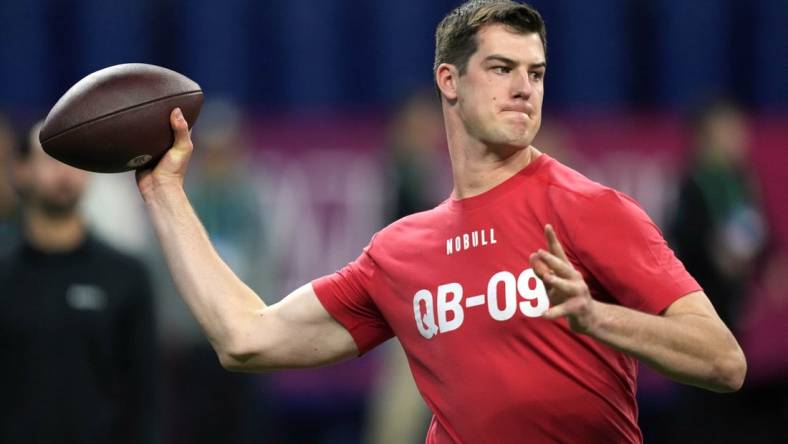 Mar 4, 2023; Indianapolis, IN, USA; Stanford quarterback Tanner McKee (QB09)  participates in drills at Lucas Oil Stadium. Mandatory Credit: Kirby Lee-USA TODAY Sports