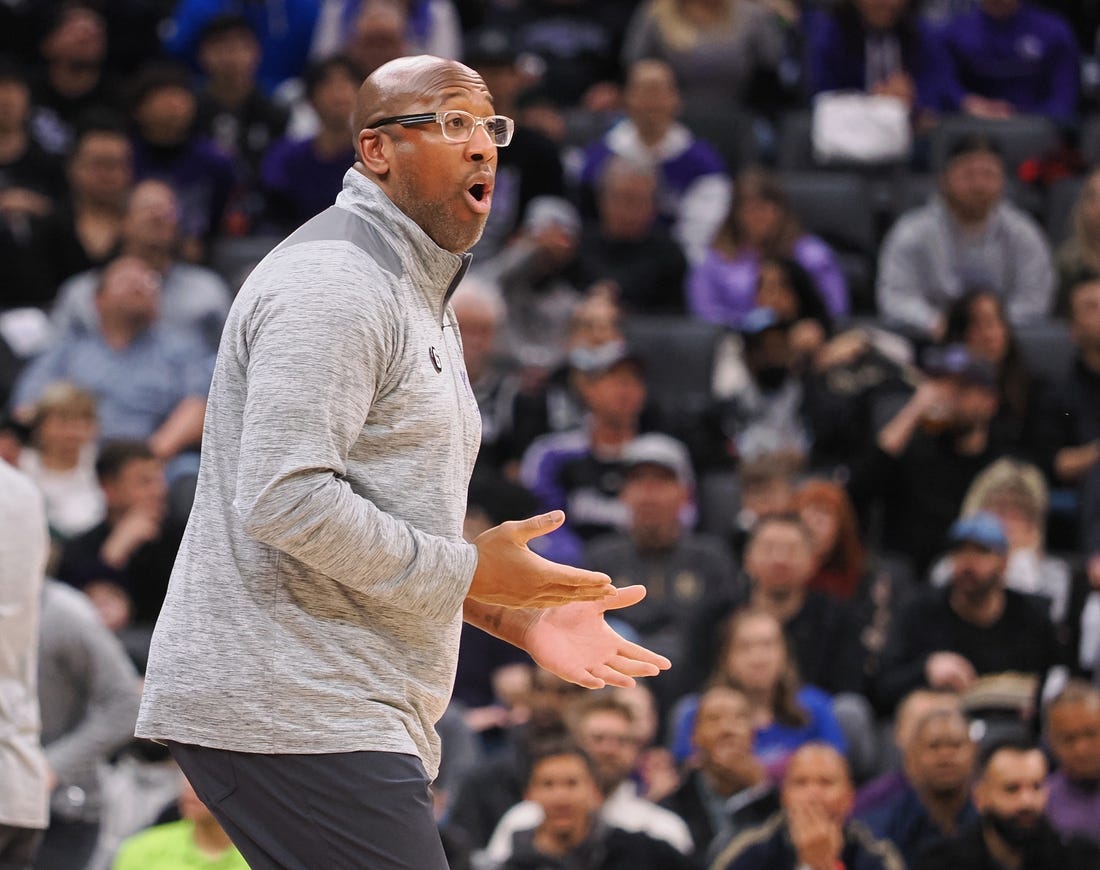 Mar 6, 2023; Sacramento, California, USA; Sacramento Kings head coach Mike Brown on the sideline during the third quarter against the New Orleans Pelicans at Golden 1 Center. Mandatory Credit: Kelley L Cox-USA TODAY Sports