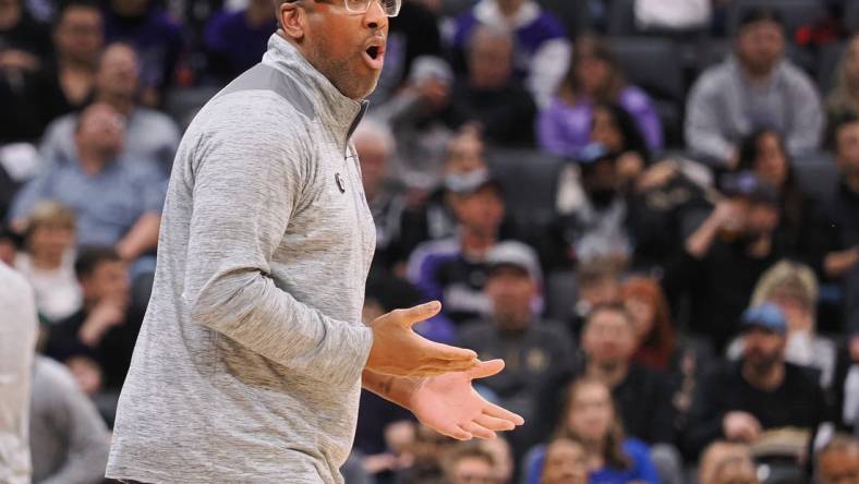 Mar 6, 2023; Sacramento, California, USA; Sacramento Kings head coach Mike Brown on the sideline during the third quarter against the New Orleans Pelicans at Golden 1 Center. Mandatory Credit: Kelley L Cox-USA TODAY Sports