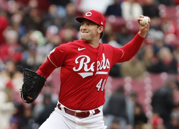 Reds' Nick Lodolo gets first professional win