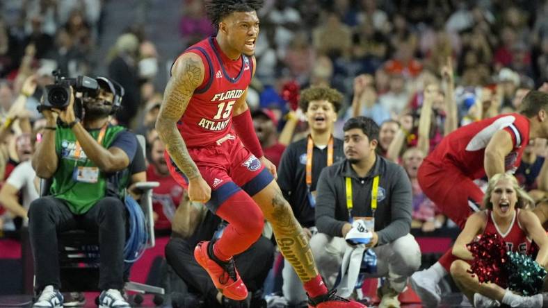 Apr 1, 2023; Houston, TX, USA; Florida Atlantic Owls guard Alijah Martin (15) reacts after a play against the San Diego State Aztecs during the second half in the semifinals of the Final Four of the 2023 NCAA Tournament at NRG Stadium. Mandatory Credit: Bob Donnan-USA TODAY Sports