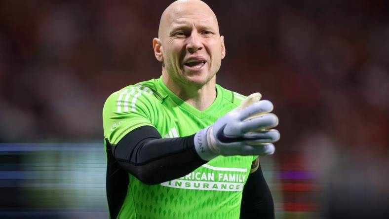 Apr 1, 2023; Atlanta, Georgia, USA; Atlanta United goalkeeper Brad Guzan (1) reacts against the New York Red Bulls in the second half at Mercedes-Benz Stadium. Mandatory Credit: Brett Davis-USA TODAY Sports