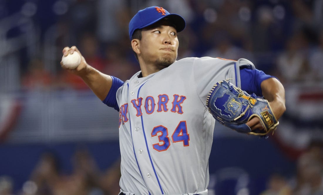 Mets' Senga fans 8 Marlins to earn win in debut