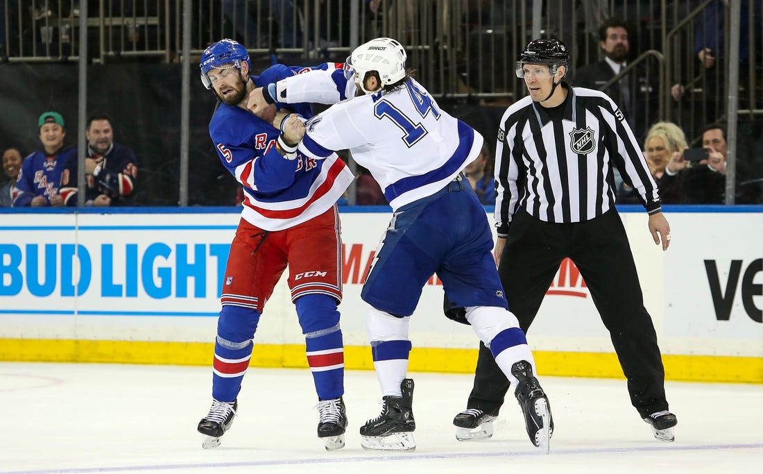 Chris Kreider, Tyler Motte score in victory over Tampa Bay Lightning