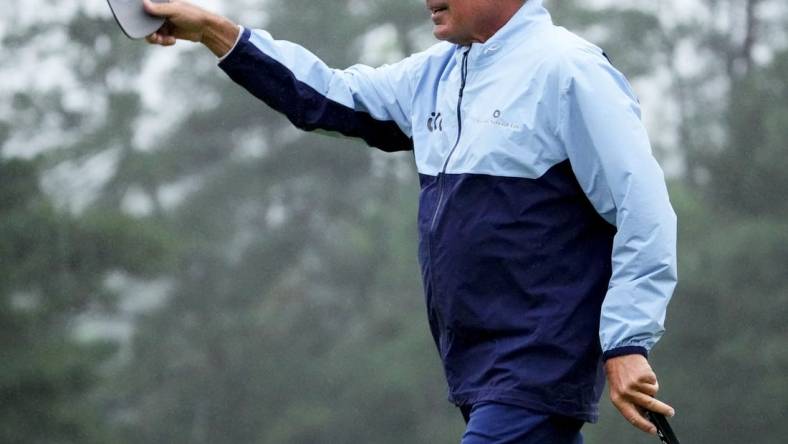 Apr 8, 2023; Augusta, Georgia, USA; Fred Couples waves to patrons from the 18th green during the second round of The Masters golf tournament. Mandatory Credit: Rob Schumacher-USA TODAY Network

Pga Masters Tournament Second Round