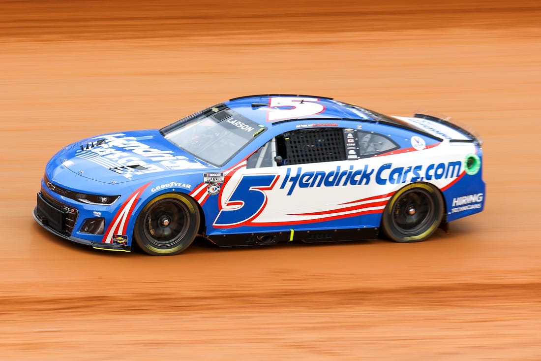 Apr 8, 2023; Bristol, Tennessee, USA; NASCAR Cup Series driver Kyle Larson (5) during the heat race qualifying at Bristol Motor Speedway Dirt Course. Mandatory Credit: Randy Sartin-USA TODAY Sports