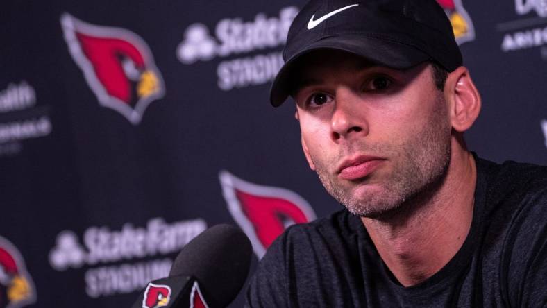 Arizona Cardinals head coach Jonathan Gannon speaks during a news conference at the Dignity Health Arizona Cardinals Training Center in Tempe on April 11, 2023.

Nfl Arizona Cardinals Team Offseason Program Media Availability 70101188007