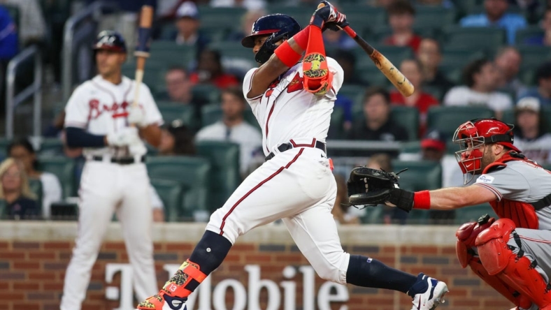 Ozzie Albies hits milestone, Braves top Reds again