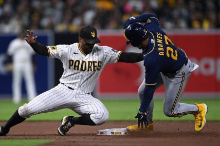 Milwaukee's Rowdy Tellez dishes on his beef with the San Diego Padres mascot