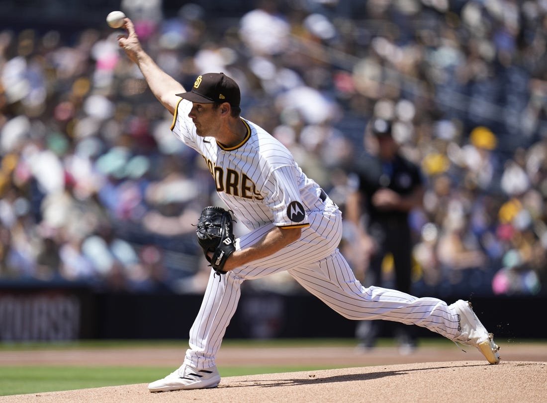 Padres' Seth Lugo under pressure in start vs. Dbacks