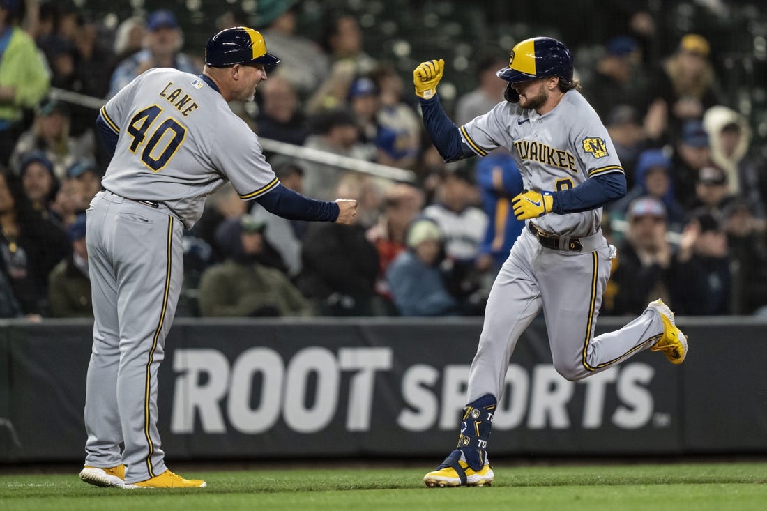 Brewers ace Corbin Burnes leaves game with pectoral strain