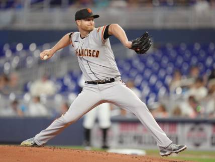 Giants explode for four runs in 11th to slay Marlins