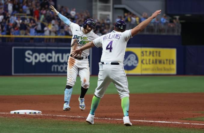 Josh Lowe's 2-run double, 04/21/2023