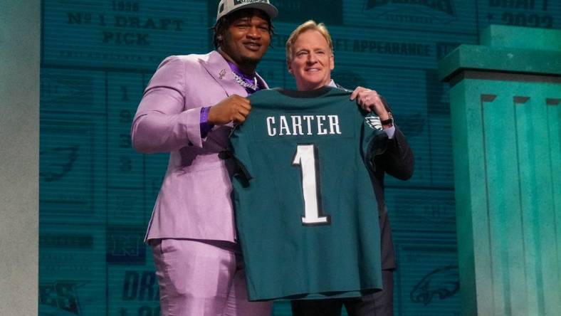 Apr 27, 2023; Kansas City, MO, USA; Georgia defensive lineman Jalen Carter with NFL commissioner Roger Goodell after being selected by the Philadelphia Eagles ninth overall in the first round of the 2023 NFL Draft at Union Station. Mandatory Credit: Kirby Lee-USA TODAY Sports